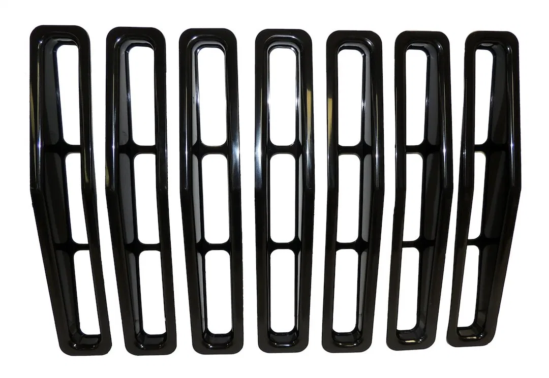 RT26031 – CROWN AUTO Grille Insert, Overlay Bar Style 7 Piece Black Plastic